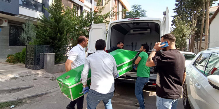 Ayrıldığı sevgilisini öldürüp, intihar etti