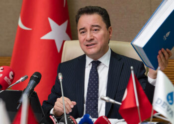 İktidarın İsrail-Filistin meselesindeki tutumunu olumlu buluyorum