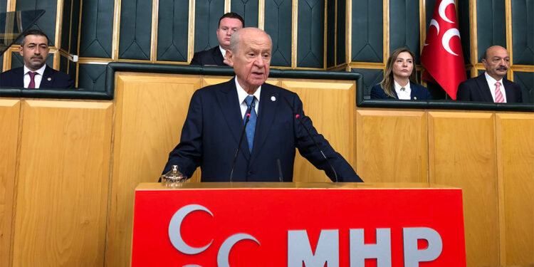 Türkiye'ye yabancı postalların ayak basması diye bir şey yok