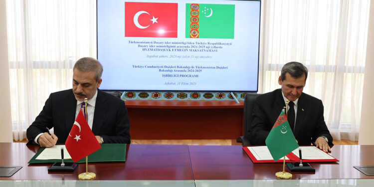 Bakan Fidan, Türkmenistan Dışişleri Bakanı ile İşbirliği Programı imzaladı
