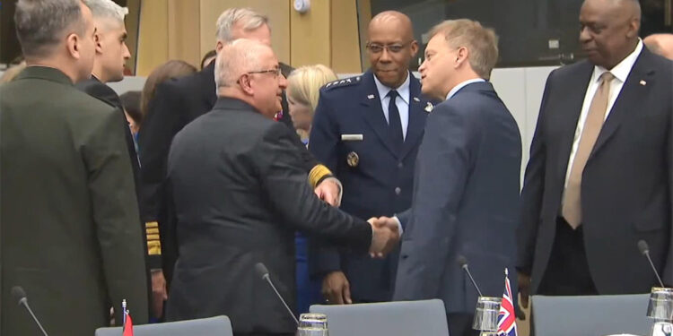 Bakan Güler, Ukrayna Savunma Temas Grubu Toplantısı'na katıldı