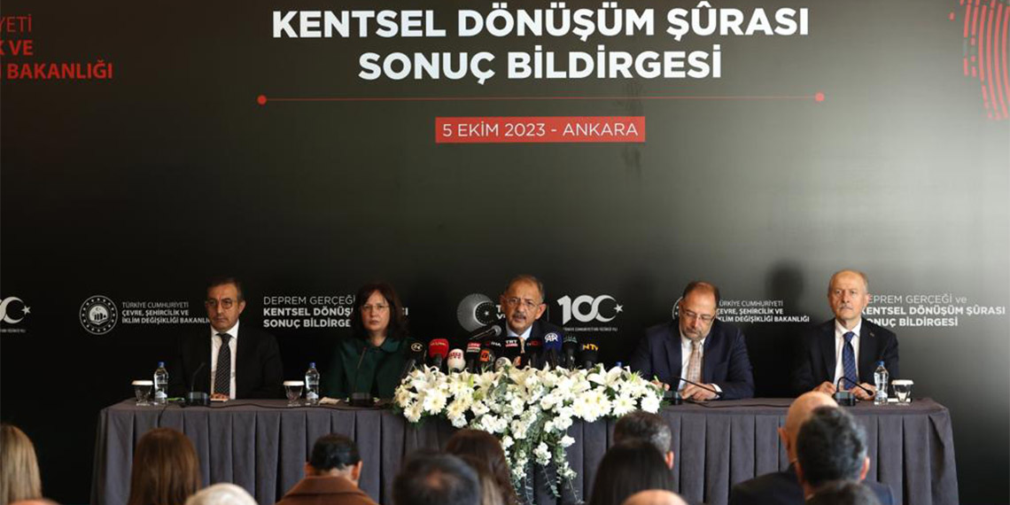 Çevre Şehircilik ve İklim Değişikliği Bakanı Mehmet Özhaseki, Kentsel dönüşümdeki anlaşmazlıkları çözmek için ara buluculuk siteminin devreye girmesi gerektiğini belirtti.