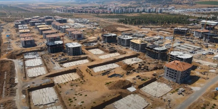 Gaziantep'te 24 bin 977 afet konutu hızla yükseliyor
