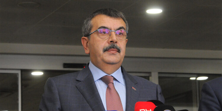 Bizim en büyük destekçimiz bütün toplumumuz