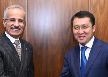 Uraloğlu, Kazakistan Ulaştırma Bakanı ile görüştü