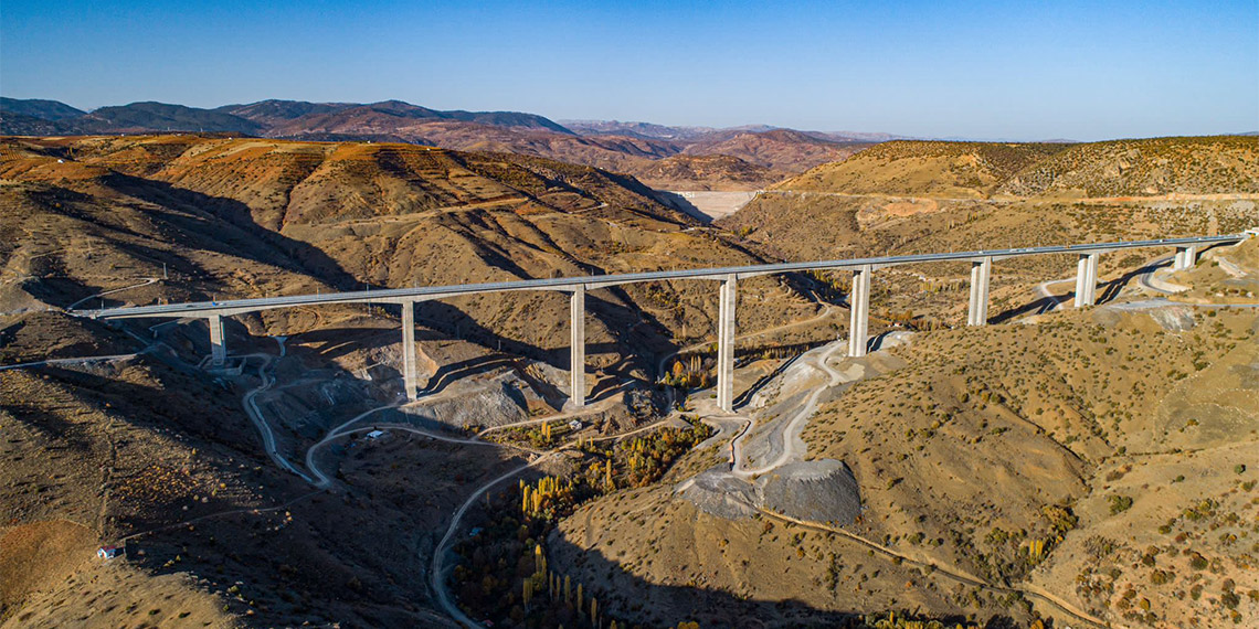 Zigana Tüneli ve Eğiste Hadimi Viyadüğü IRF ödüllerinde birinci oldu