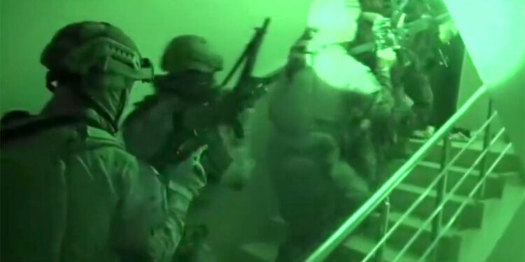 75 bölücü terör örgütü şüphelisi yakalandı