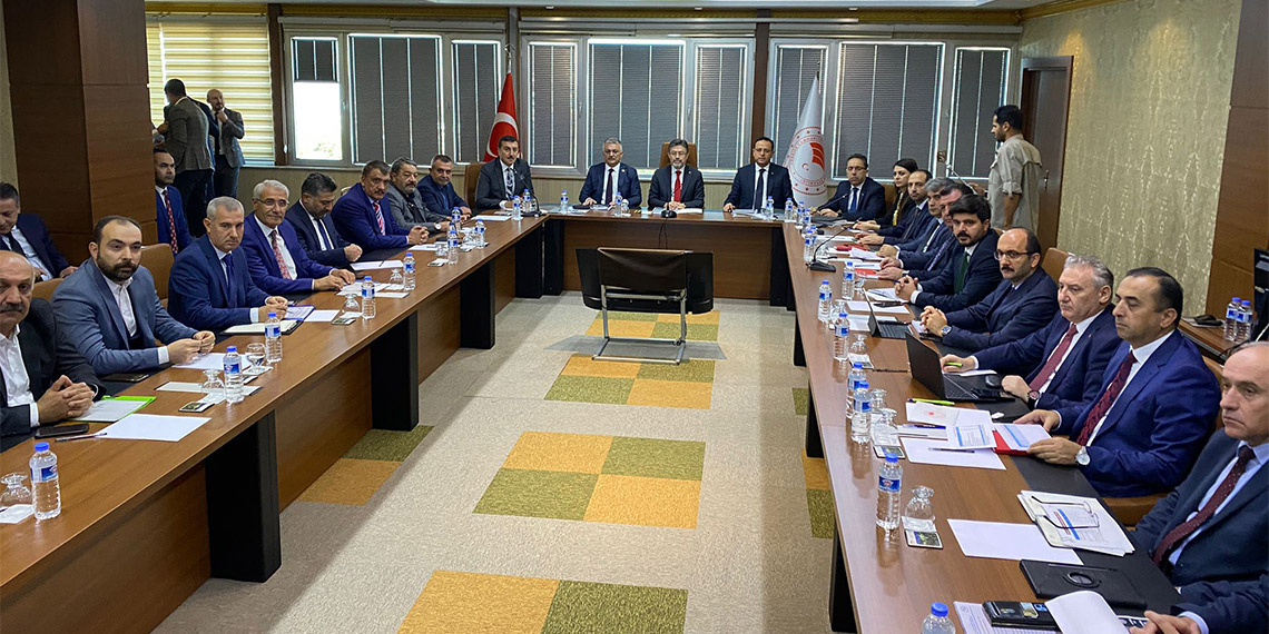 Tarım ve Orman Bakanı İbrahim Yumaklı, yıl içerisinde 47 milyar liraya yakın tarımsal destek ödemesi yaptıklarını belirterek, "Bugün de çeşitli kalemlerde üreticilerin hesaplarına 630 milyon lira aktaracağız" dedi.