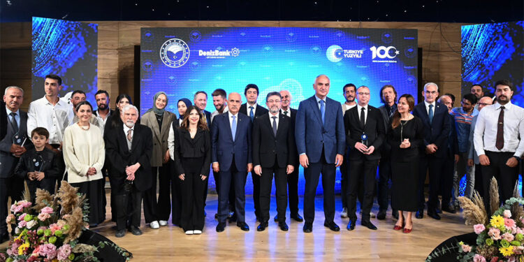 Amacımız 'üretimin ve üreticinin yüzyılı' olarak damga vurmak