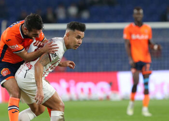 Başakşehir FK-Gaziantep FK'yı 2-0 mağlup etti