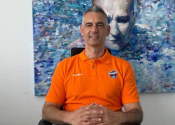 Çağdaş Bodrum Spor'da Tolga Tekinalp görevinden ayrıldı
