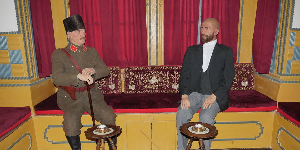 Çanakkale muharebelerinde, sırtlayarak kaldırdığı top mermisiyle Çanakkale Deniz Savaşı'nın seyrini değiştiren Koca Seyit'in belgeseli çekiliyor.