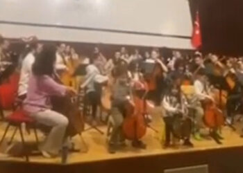 Nazım'da 7 'den 77'ye 100 çello konseri