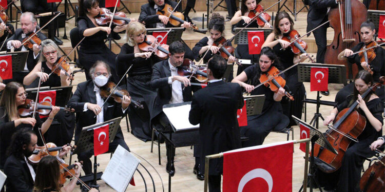 CSO'da 100'üncü yıla özel konser