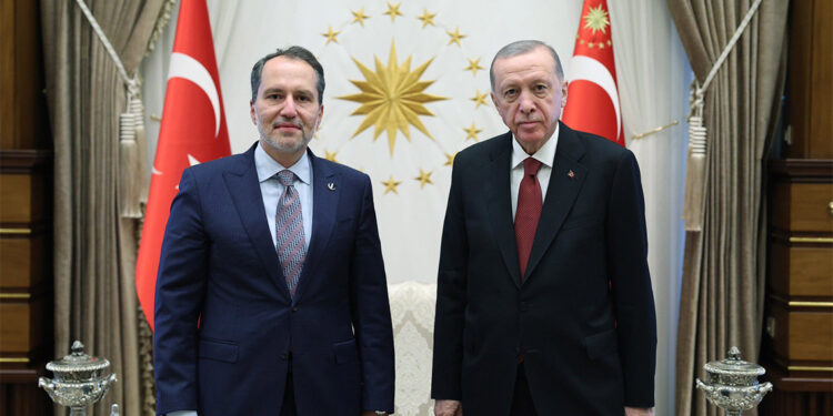 Cumhurbaşkanı Erdoğan Fatih Erbakan ile bir araya geldi