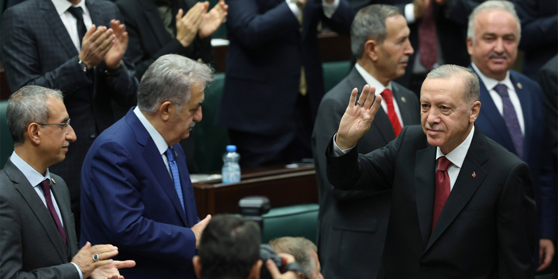 Cumhurbaşkanı Recep Tayyip Erdoğan, "İnsanların en temel insani ihtiyaçlarına erişmesini engelleyerek, velhasıl her türlü utanç verici yöntemle yürütülen bir çatışma savaş değil, katliamdır" dedi.