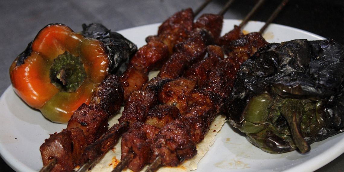 Sur Kültür Yolu Festivali'nin ilk 2 gününde 7 ton ciğer tüketildi