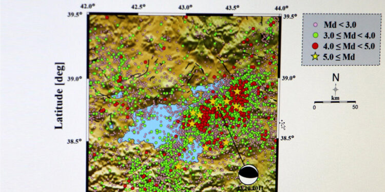 Van Gölü'nün doğusu batısına göre daha yüksek riskli