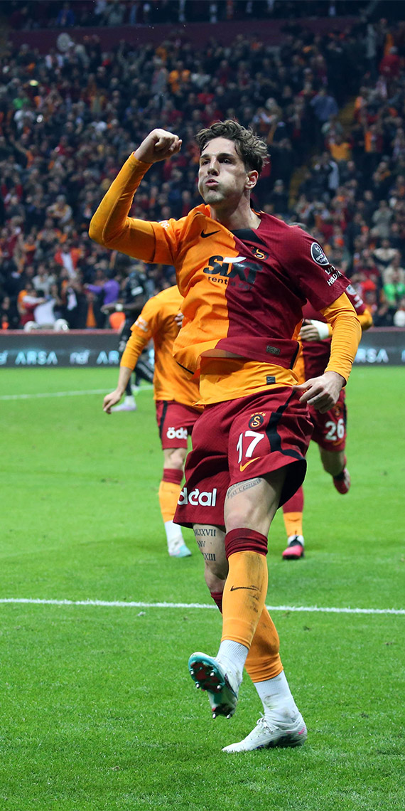 Dört büyüklerden ayrılan futbolcular eski günlerini mumla arıyor