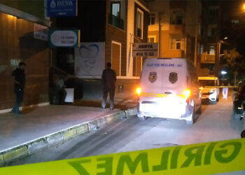 Emekli uzman çavuş eşi ve 2 çocuğunu vurup intihar etti