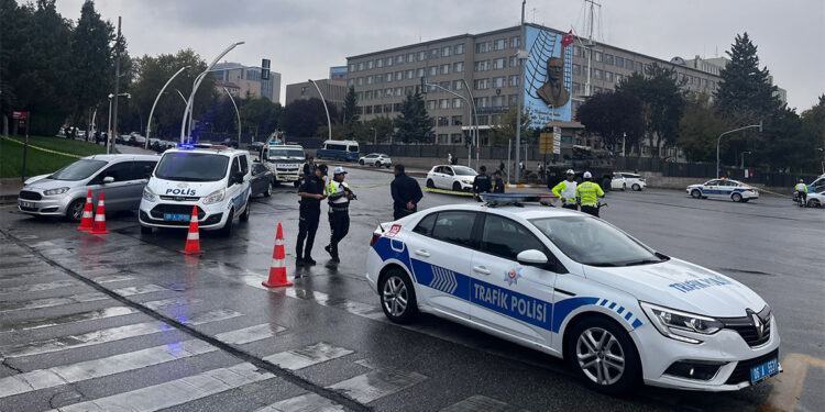 Ankara'daki terör saldırısına yayın yasağı getirildi