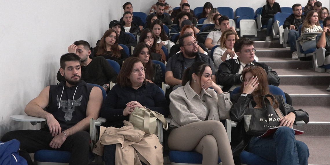 Cumhuriyetin 100’üncü yılına özel ‘Tarım, Gıda ve Medya’ panelinde konuşan Birleşmiş Milletler (BM) Gıda ve Tarım Örgütü (FAO)Türkiye Proje Koordinatörü ve İletişim Uzmanı Kıvanç Özcan, günümüzde tarım sistemlerinin maruz kaldığı tehditlere işaret ederek “Tarım-gıda sistemi tepeden tırnağa dönüşüm ihtiyacı içinde” dedi.