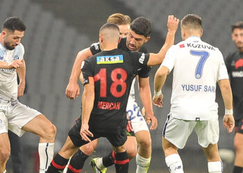 Fatih Karagümrük Adana Demirspor'u mağlup etti