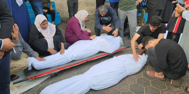 Gazze'de hayatını kaybedenler için toplu cenaze töreni