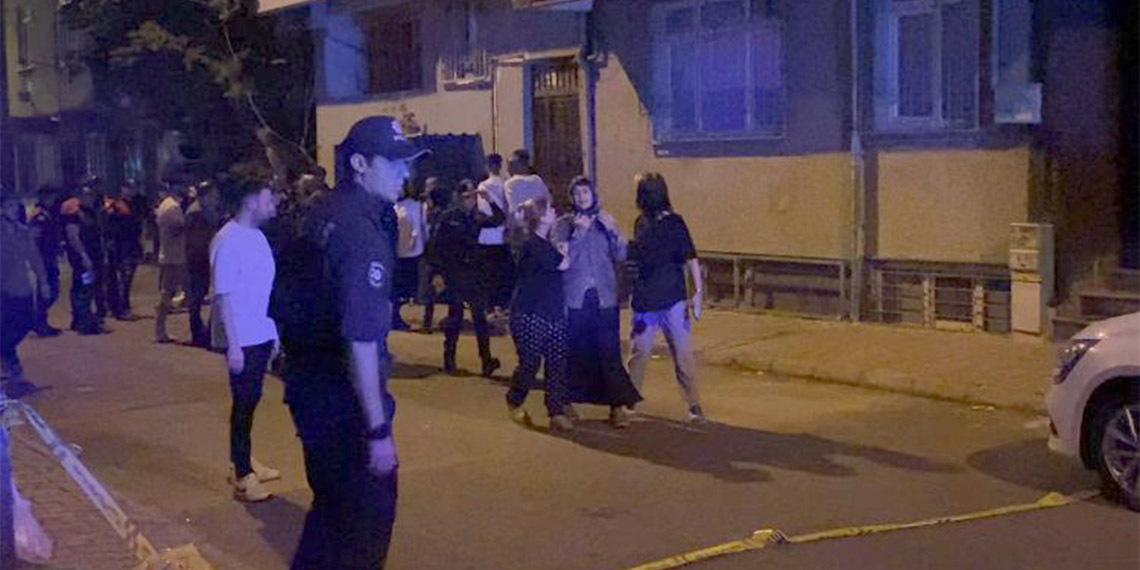 Esenler'de çıkan yangında 2 yaşındaki çocuk öldü