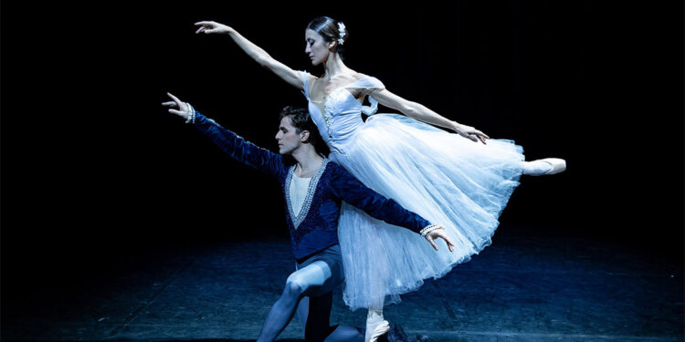 Giselle Balesi AKM'de prömiyer yapacak