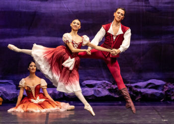 Giselle Balesi'nin prömiyeri yapıldı