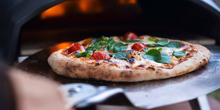 'Güzel Masa' Çeşme'de hizmete giriyor