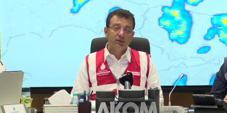 İstanbul'da beklenen sağanak yağışla ilgili uyarı