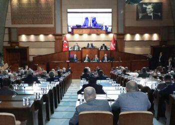 Cemal Canpolat'ın kongredeki sözleri üzerine soru önergesi verildi
