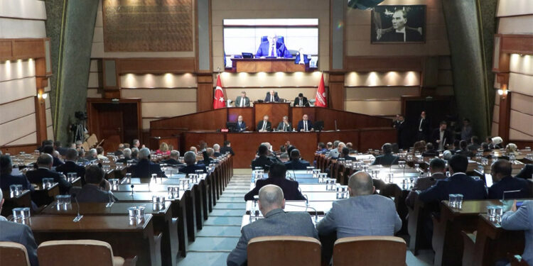 Cemal Canpolat'ın kongredeki sözleri üzerine soru önergesi verildi