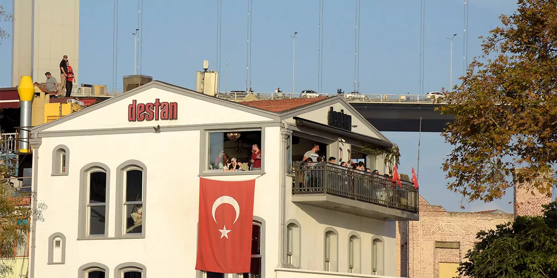İstanbul boğazı'ndan 100 gemi geçti