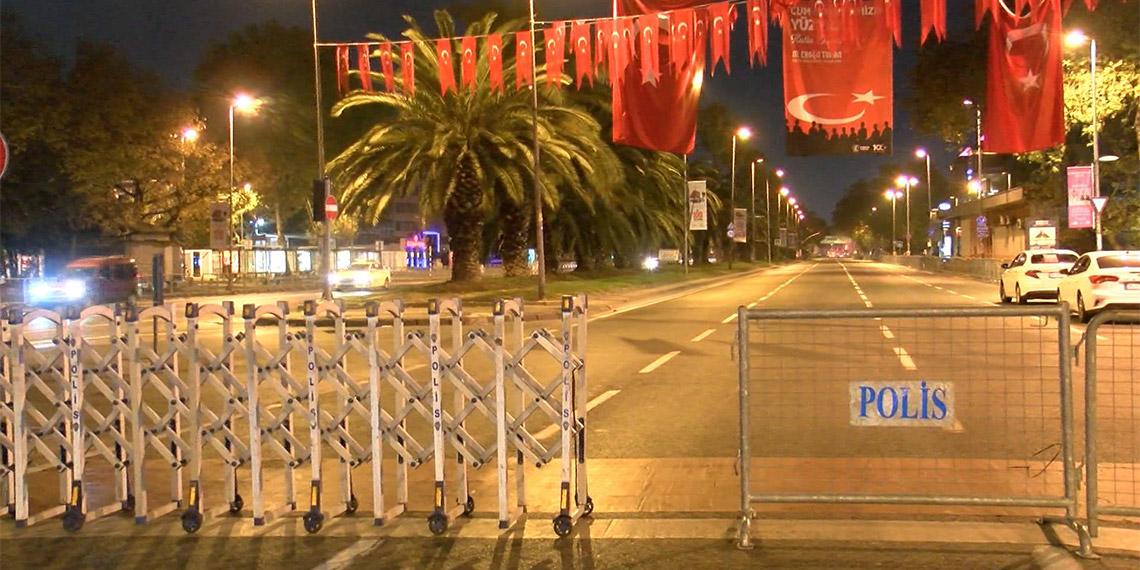 İstanbul'da 29 Ekim kutlamaları nedeniyle bazı yollar trafiğe kapatıldı