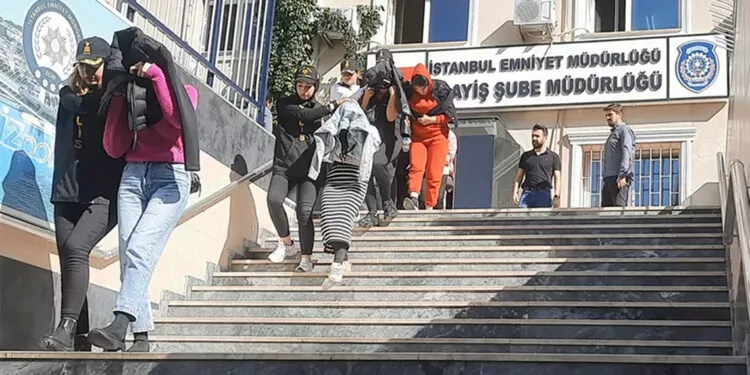İstanbul'da fuhuş operasyonu: 12 gözaltı
