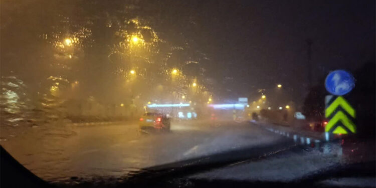 İstanbul'da yağmur sabah saatlerine kadar sürdü