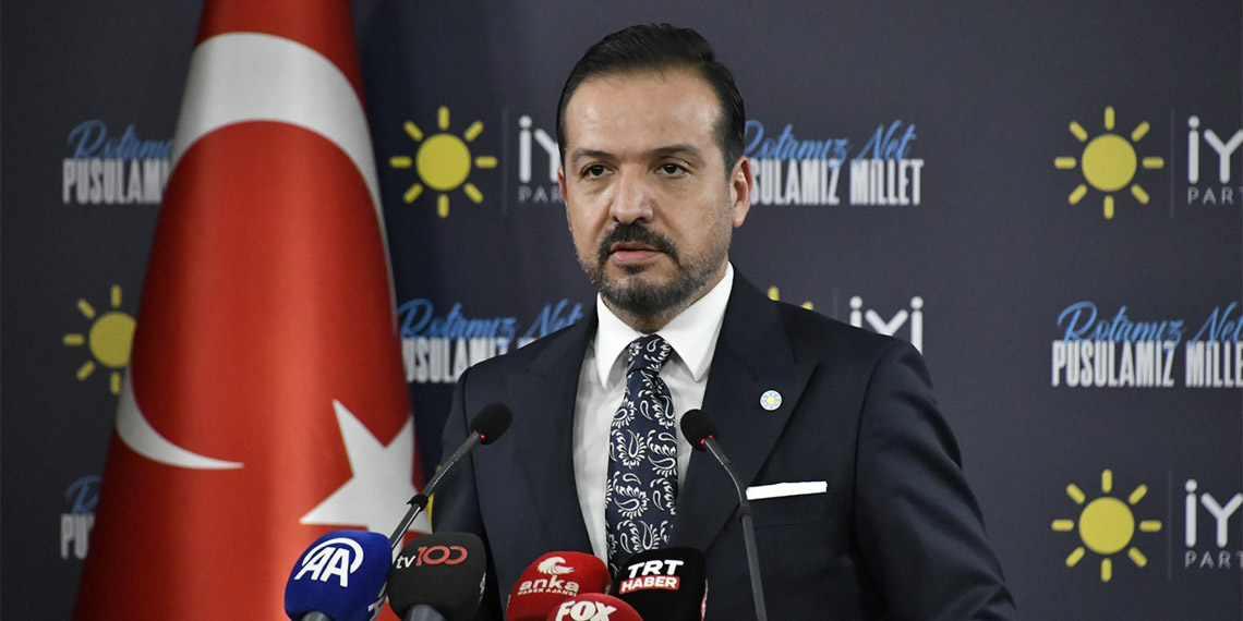 İYİ Parti Sözcüsü Kürşad Zorlu, "Mehmetçiğin konumu tartışmaya kapalıdır. Mehmetçiğin sınırların dışında görevlendirilmesi ancak vatanımızın bölünmez bütünlüğüne bir tehdit olması halinde değerlendirilir" dedi.