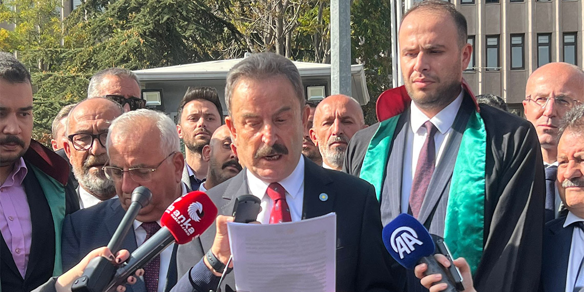 Tutuklanan 3 gazeteci için Ankara Adliyesi önünde açıklama