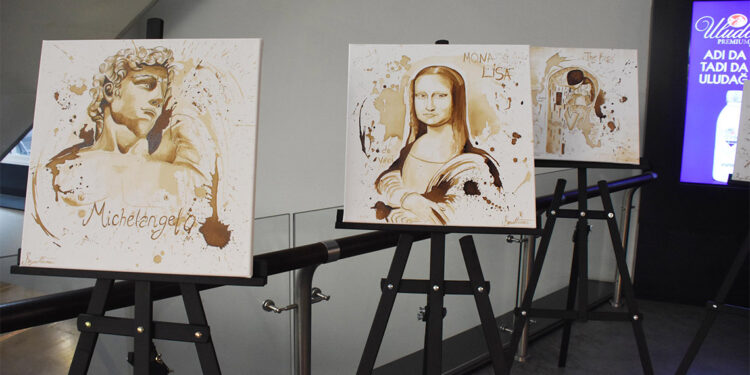 Kahve posasıyla sanat