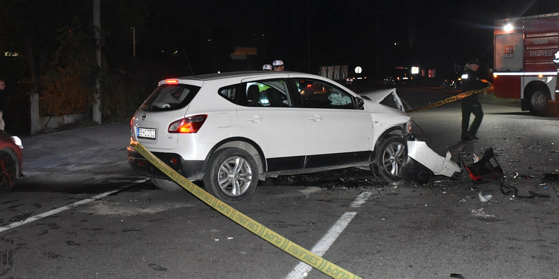 Karşı şeride geçen otomobil kazasında karı-koca öldü