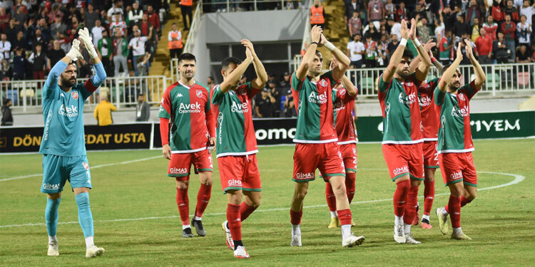 Karşıyaka ideal kadrosunu oturtamadı