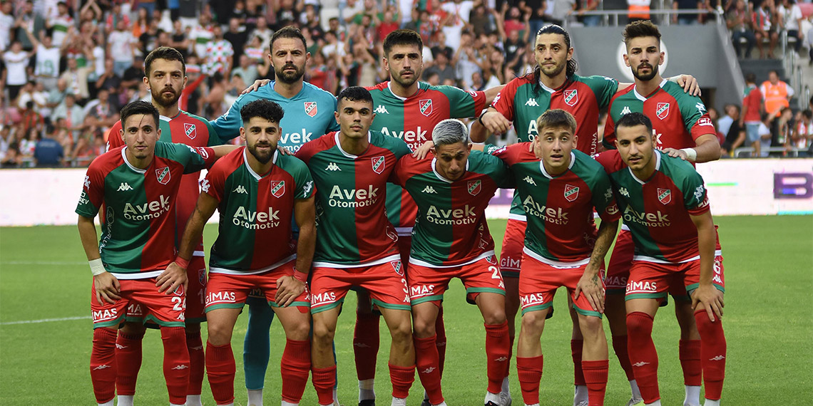 Karşıyaka ideal kadrosunu oturtamadı