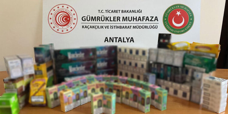 Kedi maması içinde ilaç kaçakçılığı