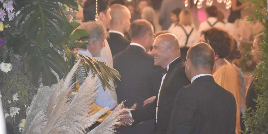 Kılıçdaroğlu, tunç soyer'in kızının düğününe katıldı