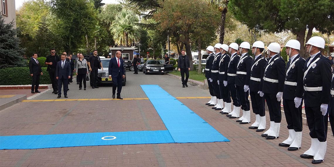 Büyük bir insanlık trajedisi yaşanmaktadır