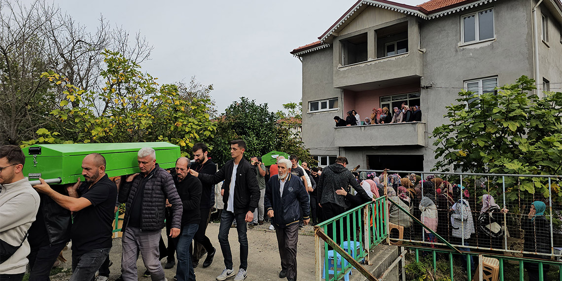 Kocaeli'de ailesini katleden uzman çavuş, olaydan 3 gün önce eşinden boşanmış, 'Boşanma davası sonuçlanınca sizi öldüreceğim, tarayacağım' demiş.