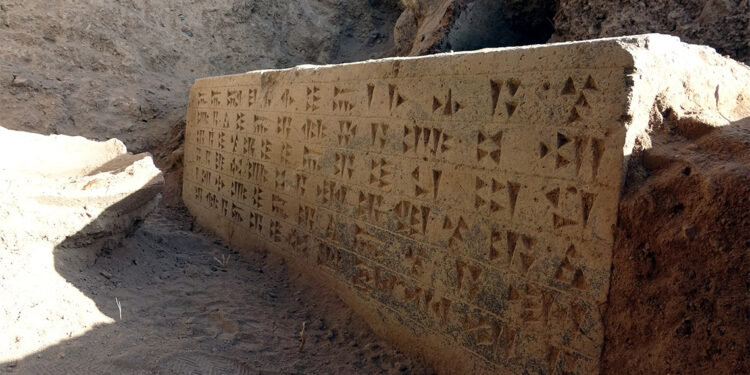 Körzüt Kalesi'nde Urartu tapınağı bulundu